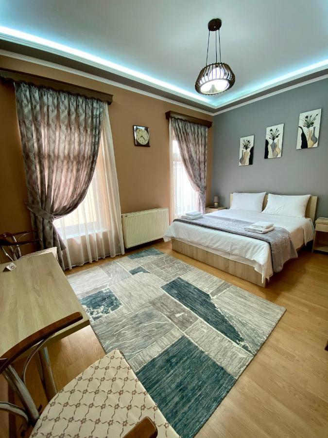 Vila A Hotel 코르처 외부 사진